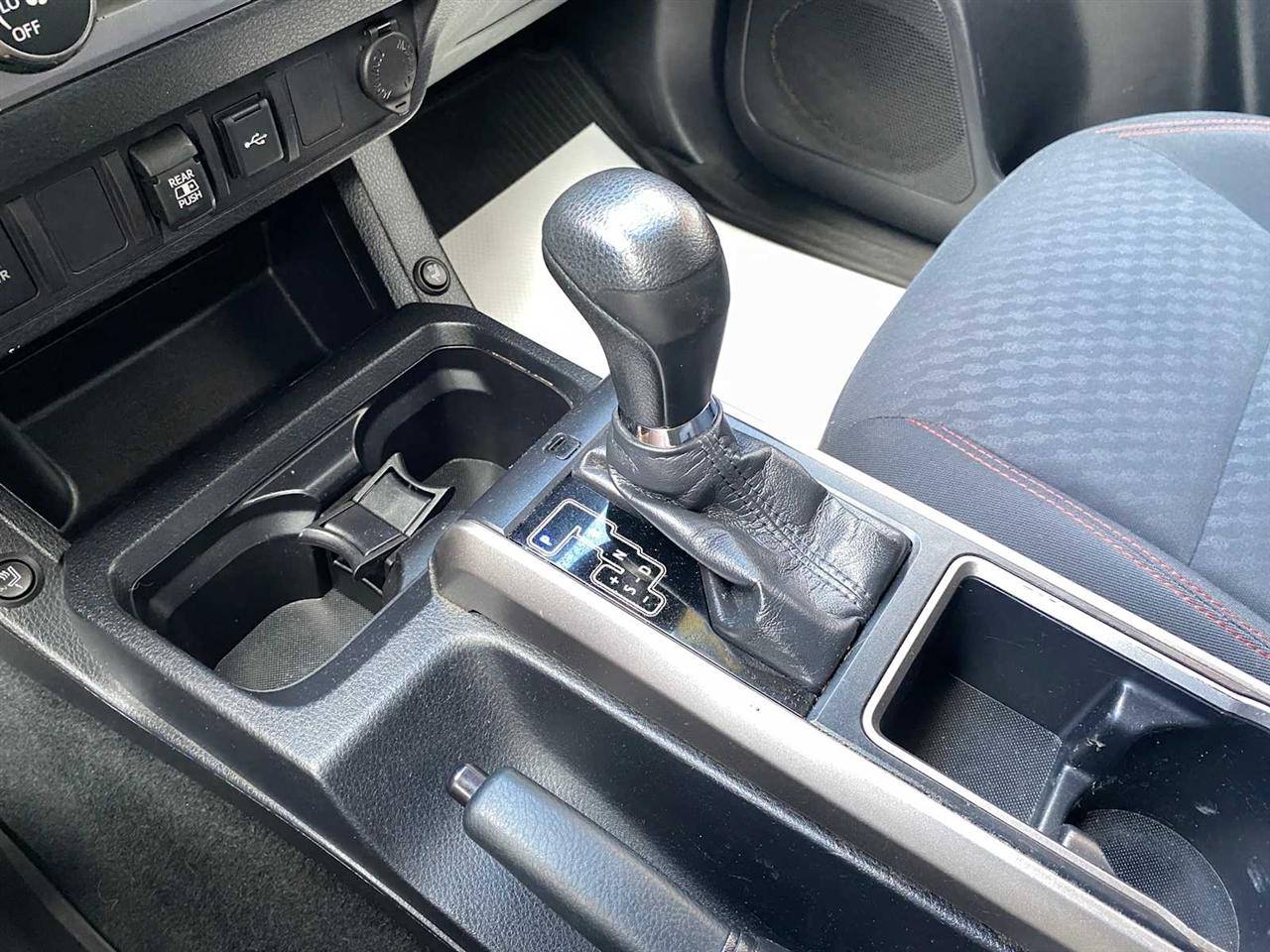 Toyota Tacoma SR5 Double Cab Long Bed V6 6AT 4WD 2020