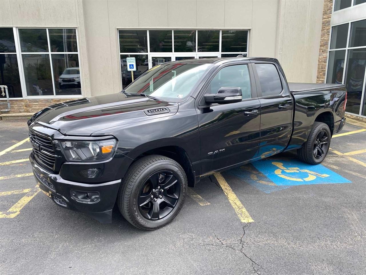 RAM 1500 Big Horn Quad Cab 4WD 2021