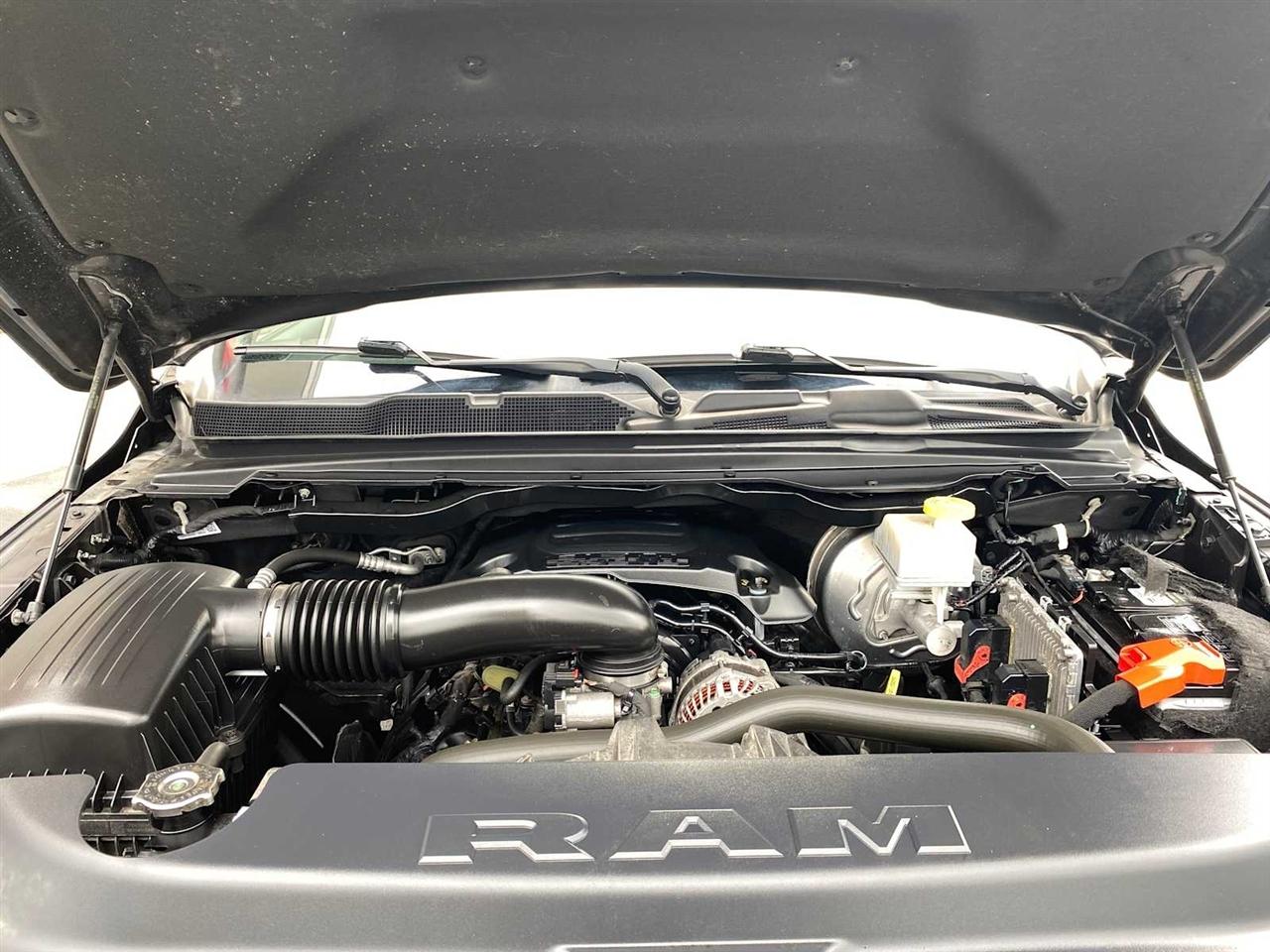 RAM 1500 Big Horn Quad Cab 4WD 2021