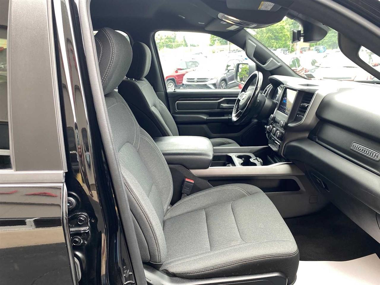 RAM 1500 Big Horn Quad Cab 4WD 2021