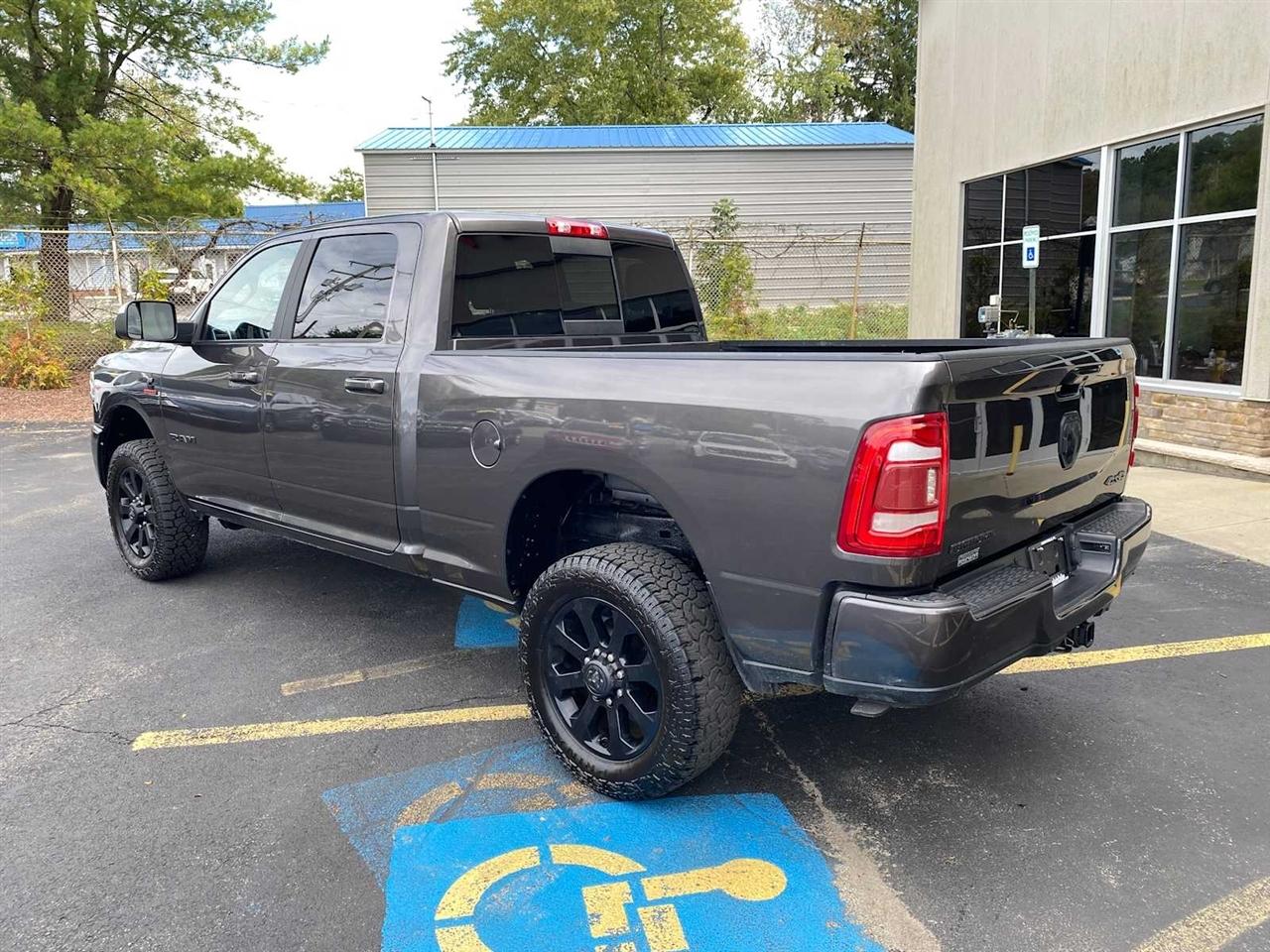 RAM 2500 Big Horn Crew Cab 4WD 2022