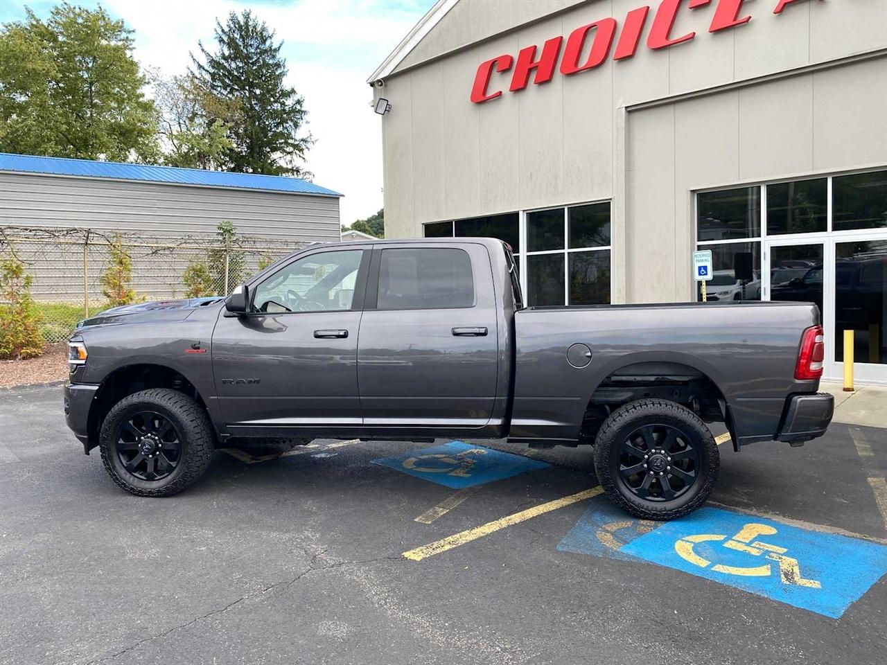 RAM 2500 Big Horn Crew Cab 4WD 2022