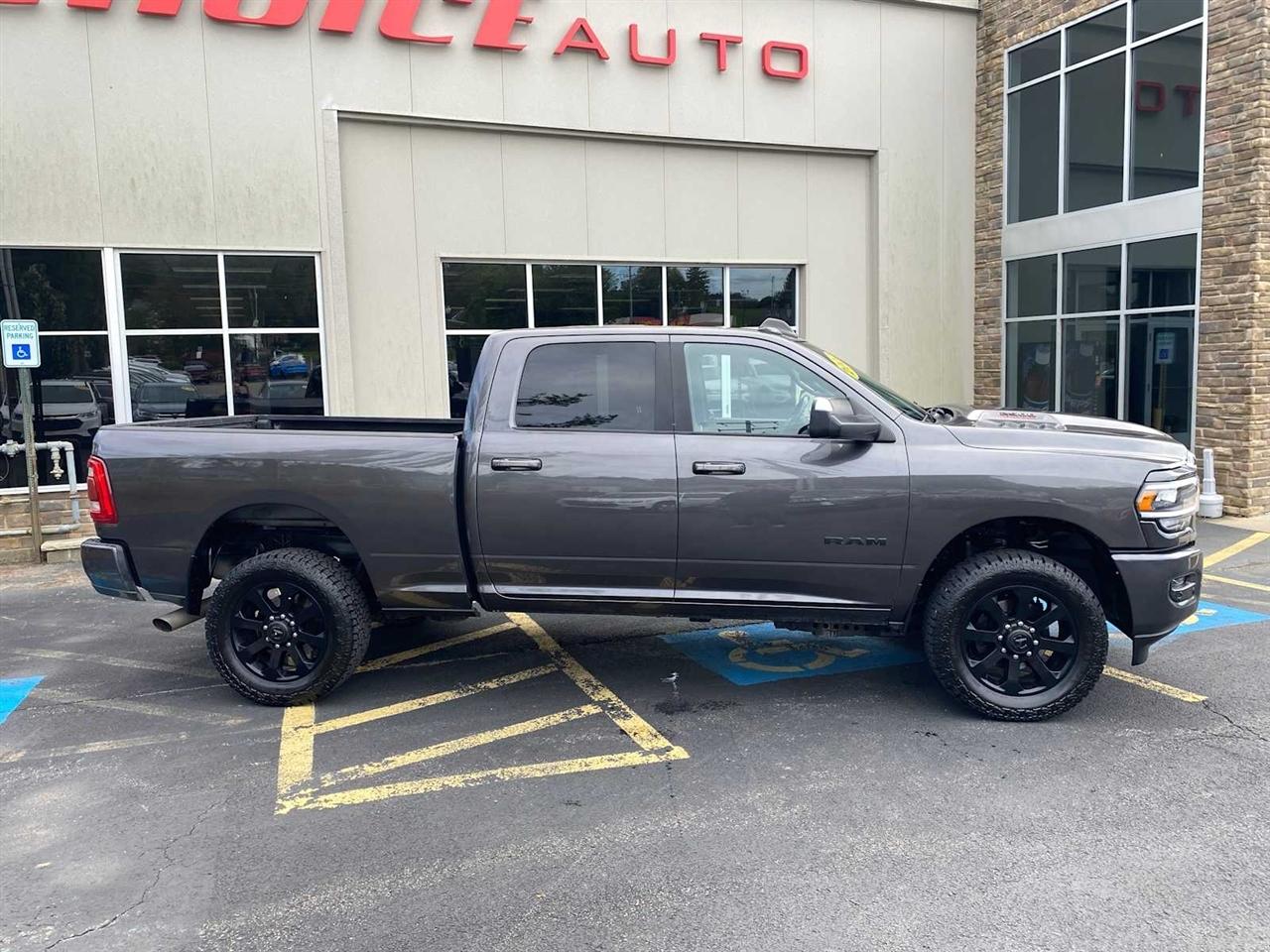 RAM 2500 Big Horn Crew Cab 4WD 2022
