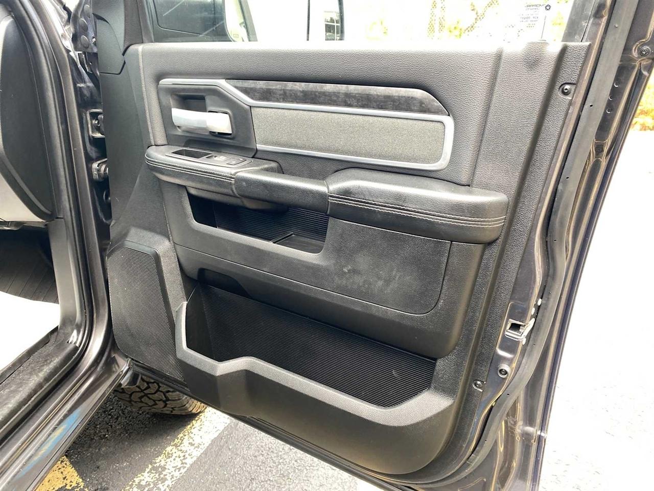 RAM 2500 Big Horn Crew Cab 4WD 2022