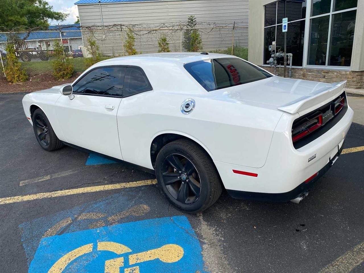 Dodge Challenger SXT 2021