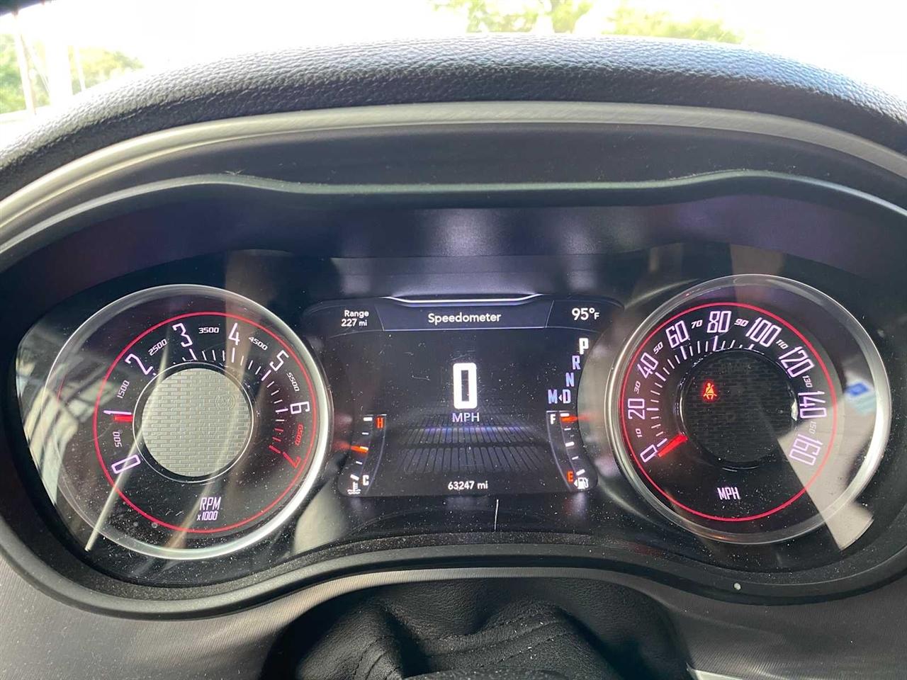 Dodge Challenger SXT 2021