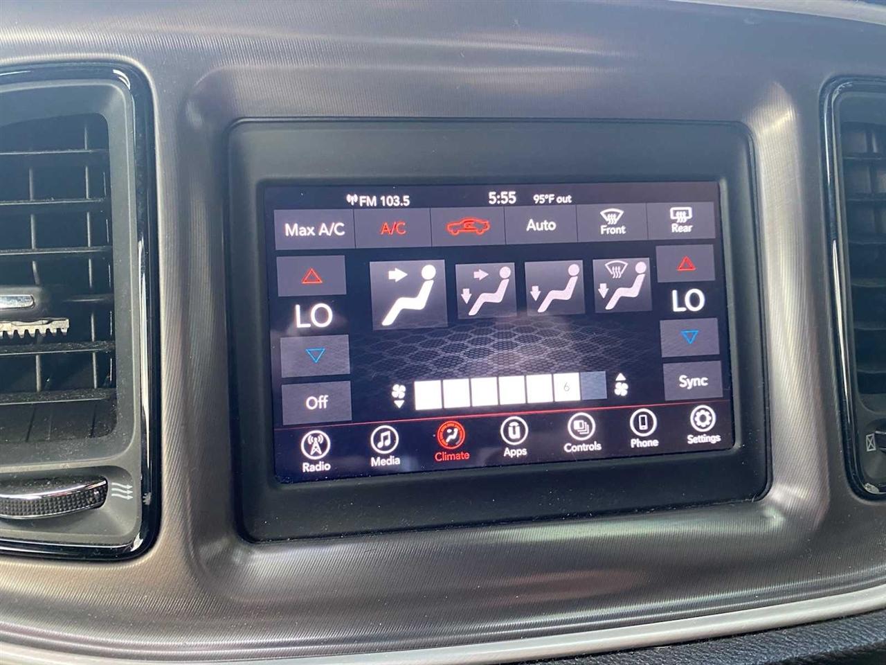 Dodge Challenger SXT 2021