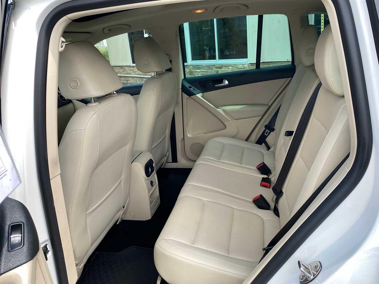 Volkswagen Tiguan S 4Motion 2012
