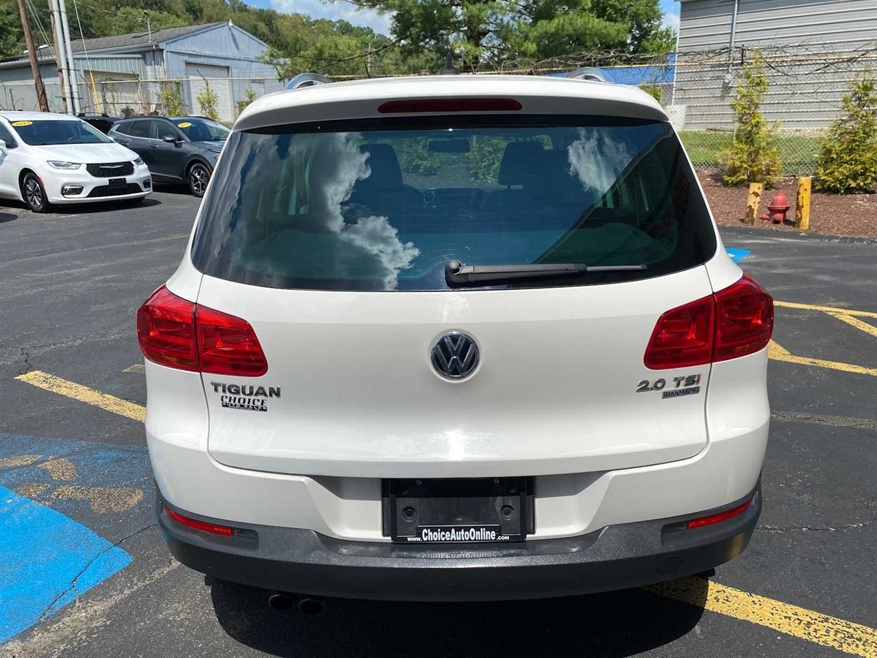 Volkswagen Tiguan S 4Motion 2012