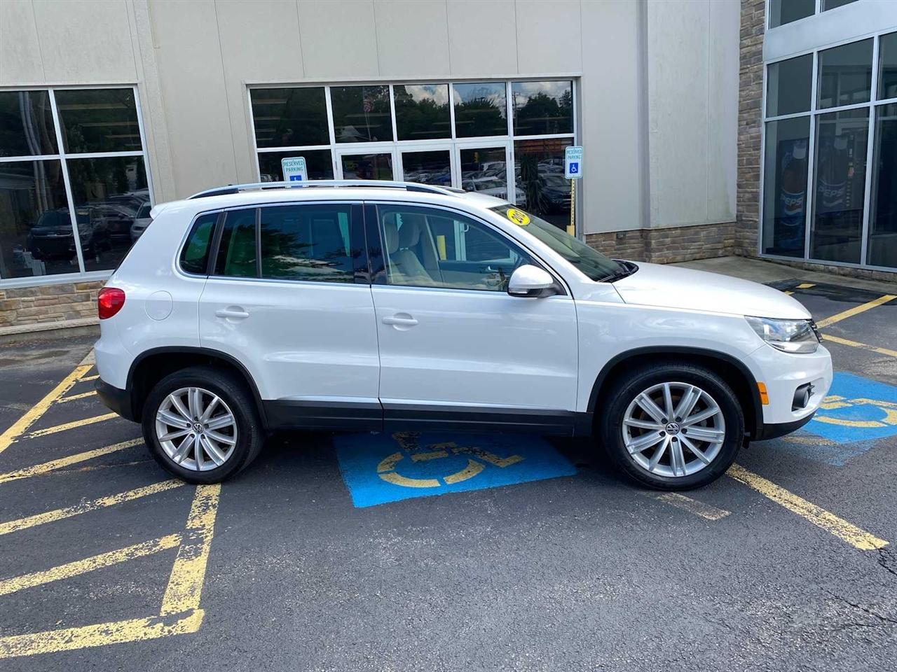 Volkswagen Tiguan S 4Motion 2012