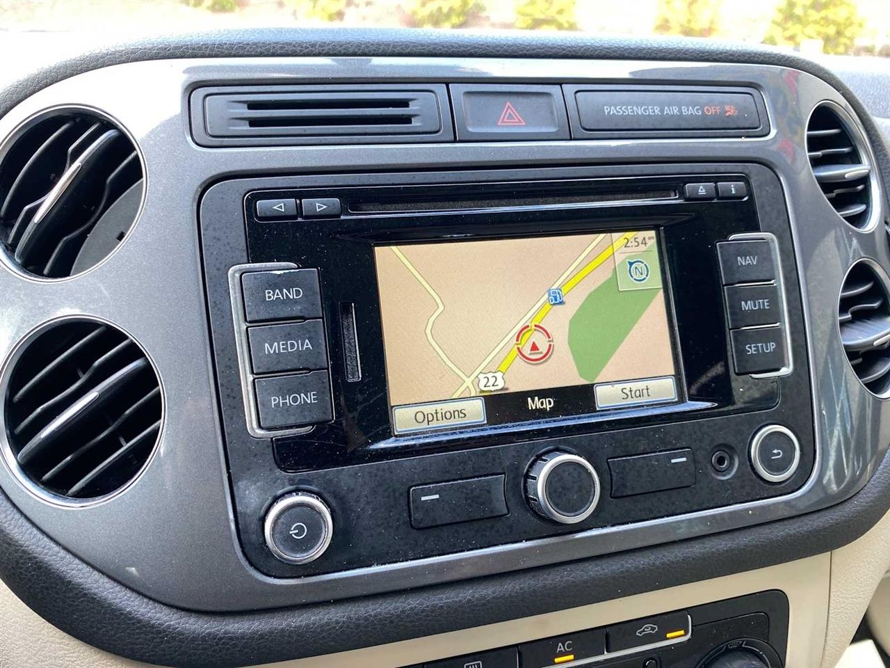 Volkswagen Tiguan S 4Motion 2012