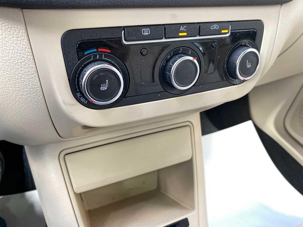 Volkswagen Tiguan S 4Motion 2012