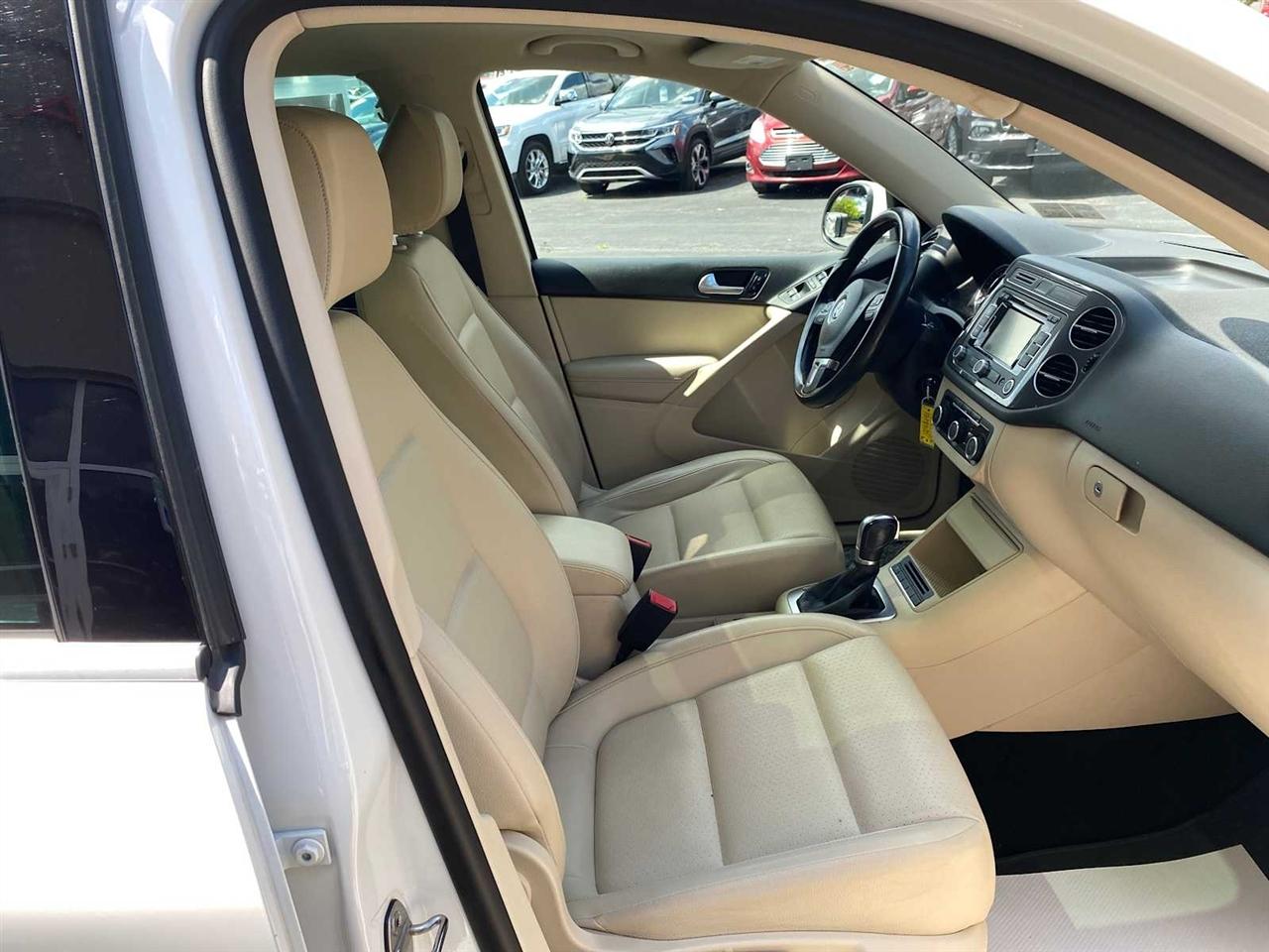 Volkswagen Tiguan S 4Motion 2012