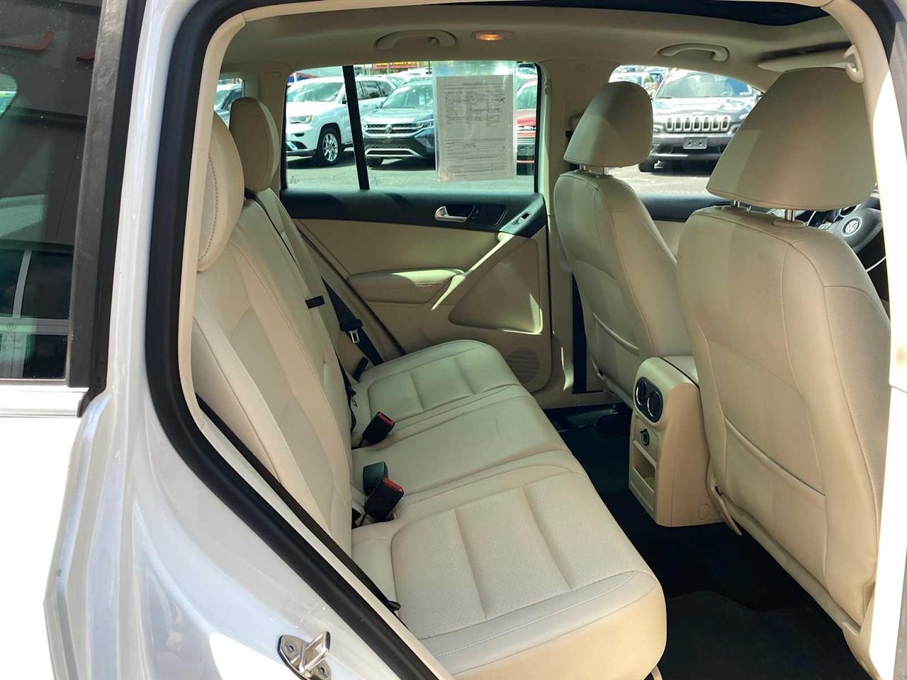 Volkswagen Tiguan S 4Motion 2012
