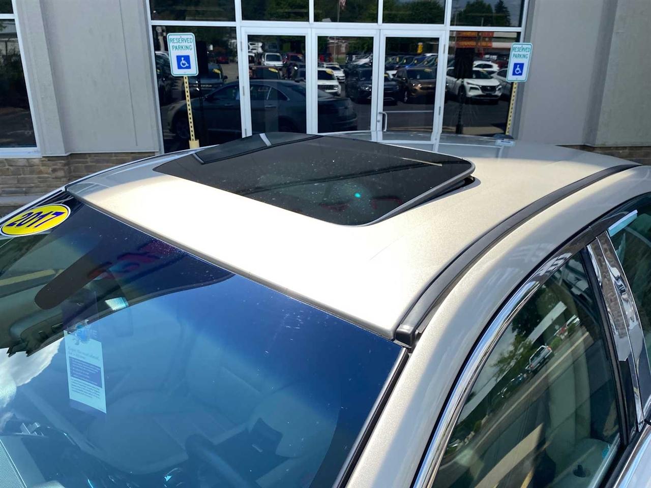 Ford Taurus SEL FWD 2017
