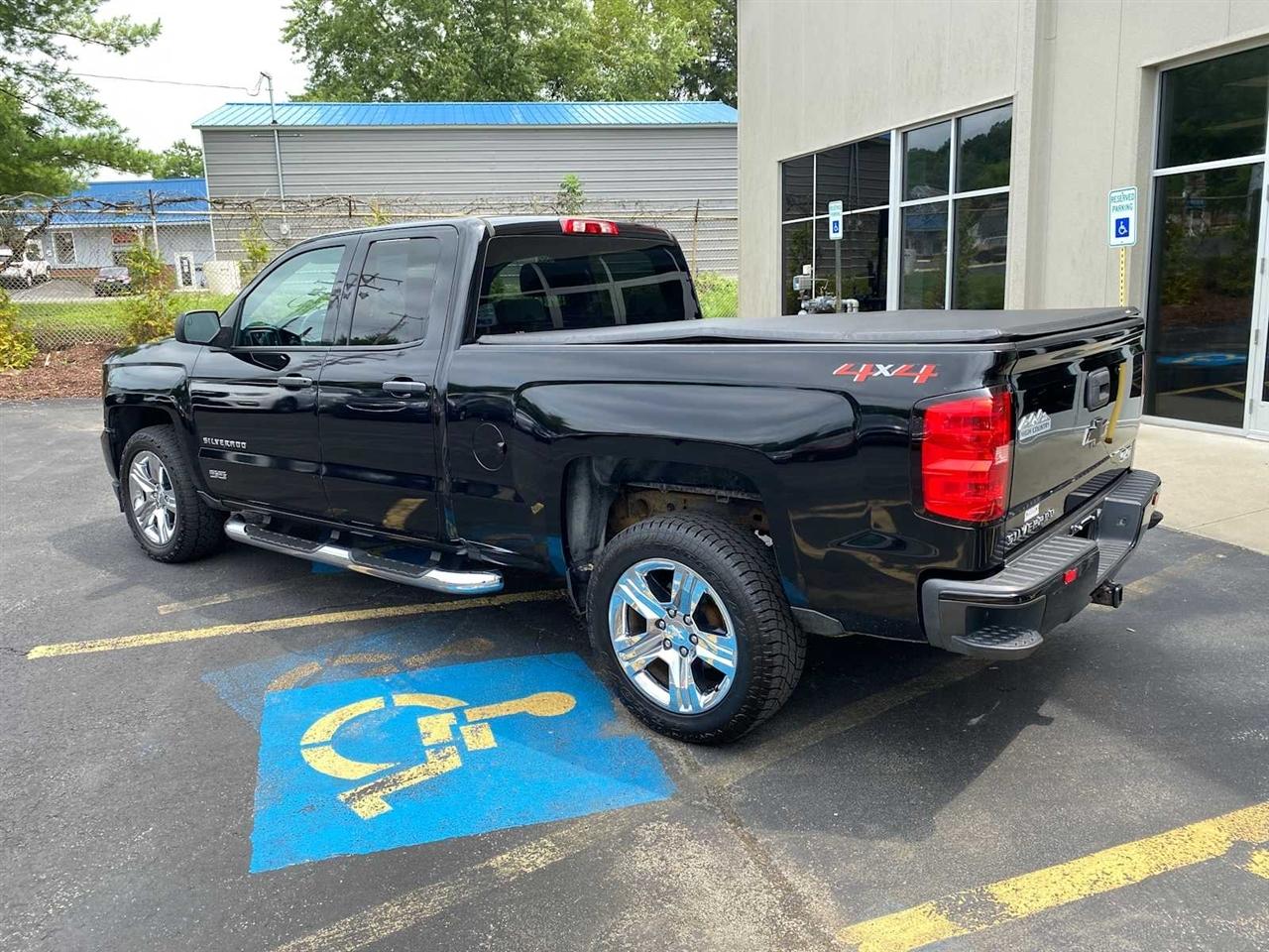 Chevrolet Silverado 1500 Work Truck Double Cab 4WD 2018