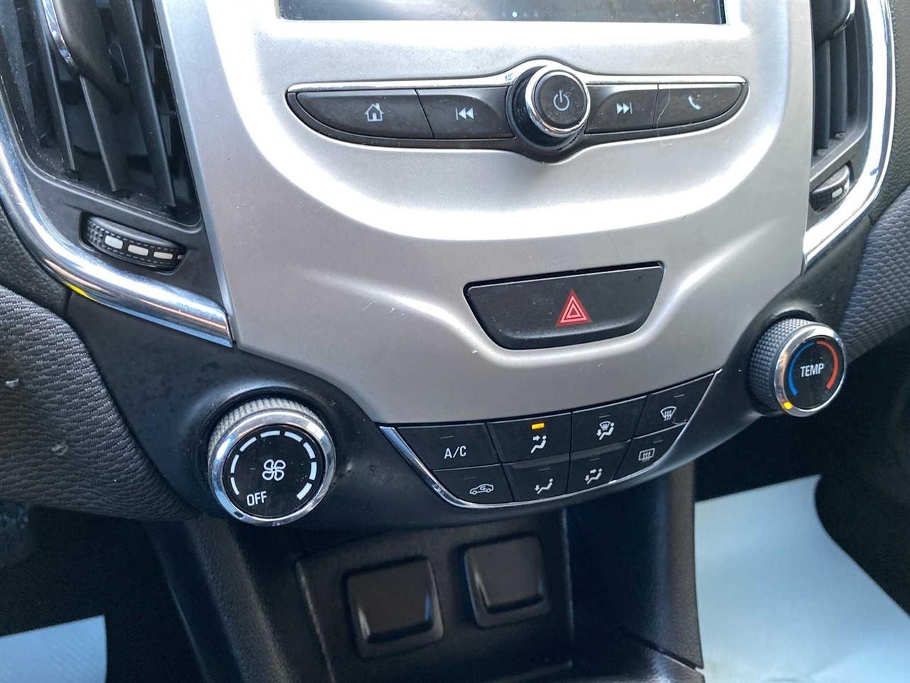 Chevrolet Cruze LS Auto 2018