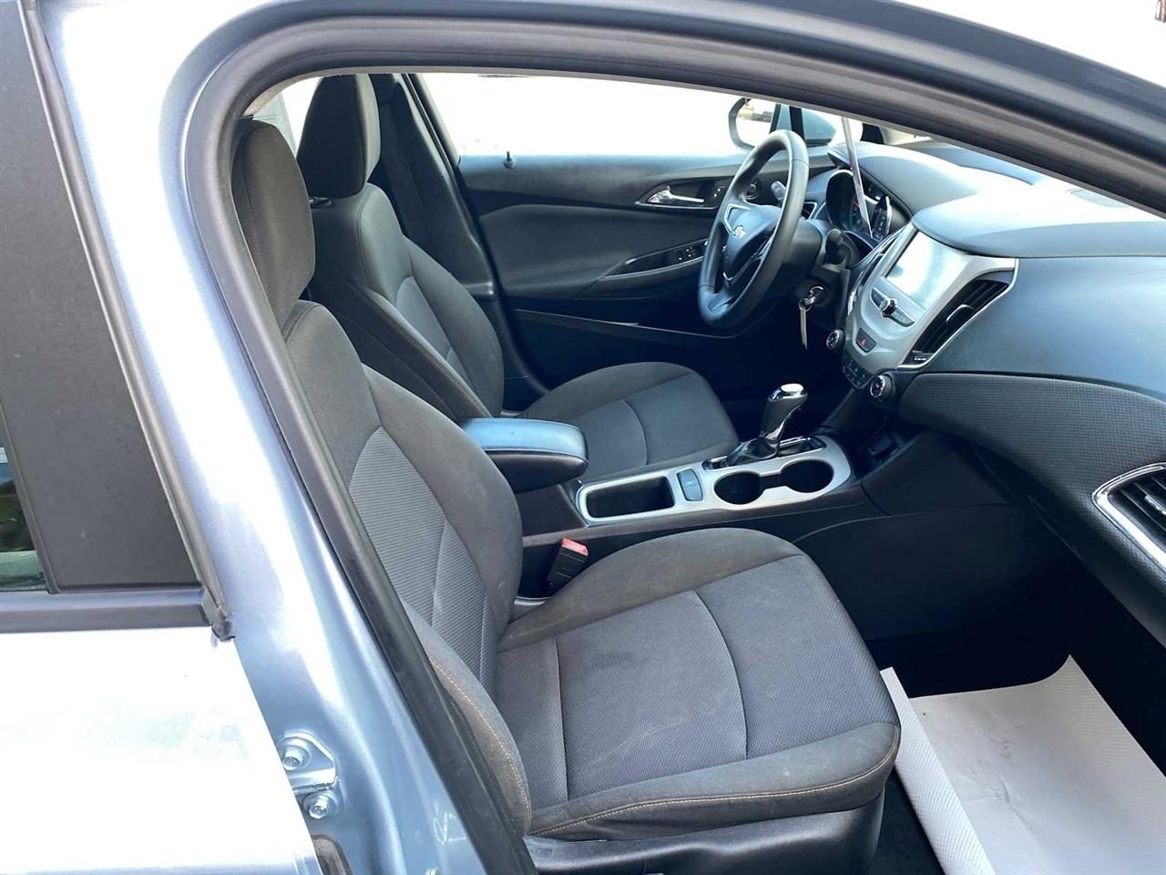 Chevrolet Cruze LS Auto 2018