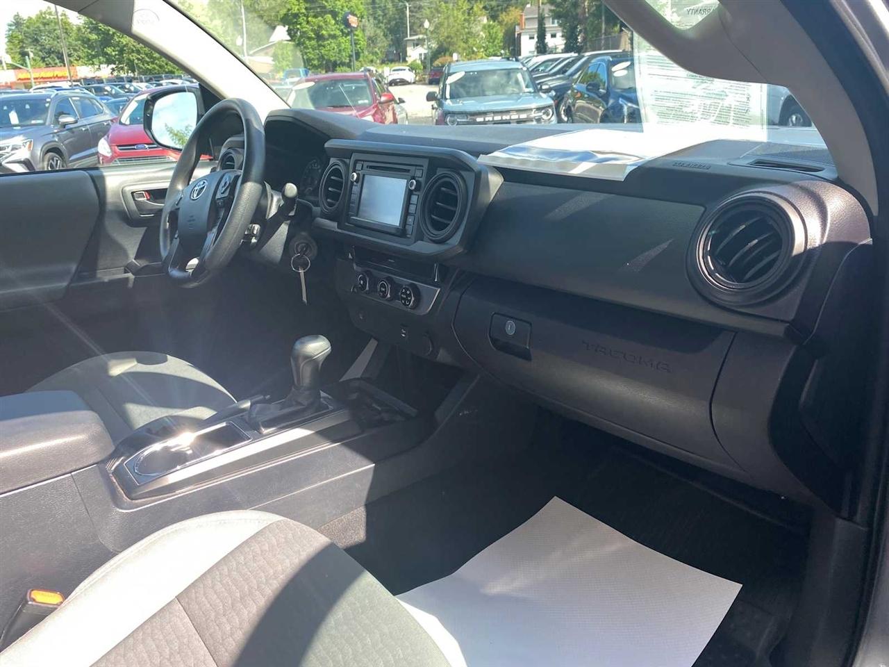 Toyota Tacoma SR5 Access Cab I4 6AT 2WD 2018
