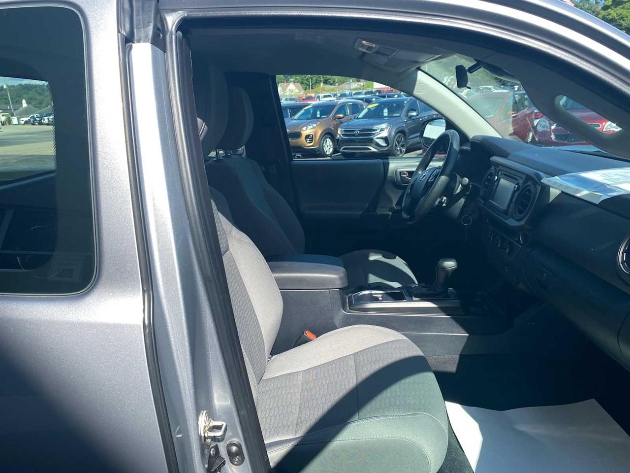 Toyota Tacoma SR5 Access Cab I4 6AT 2WD 2018