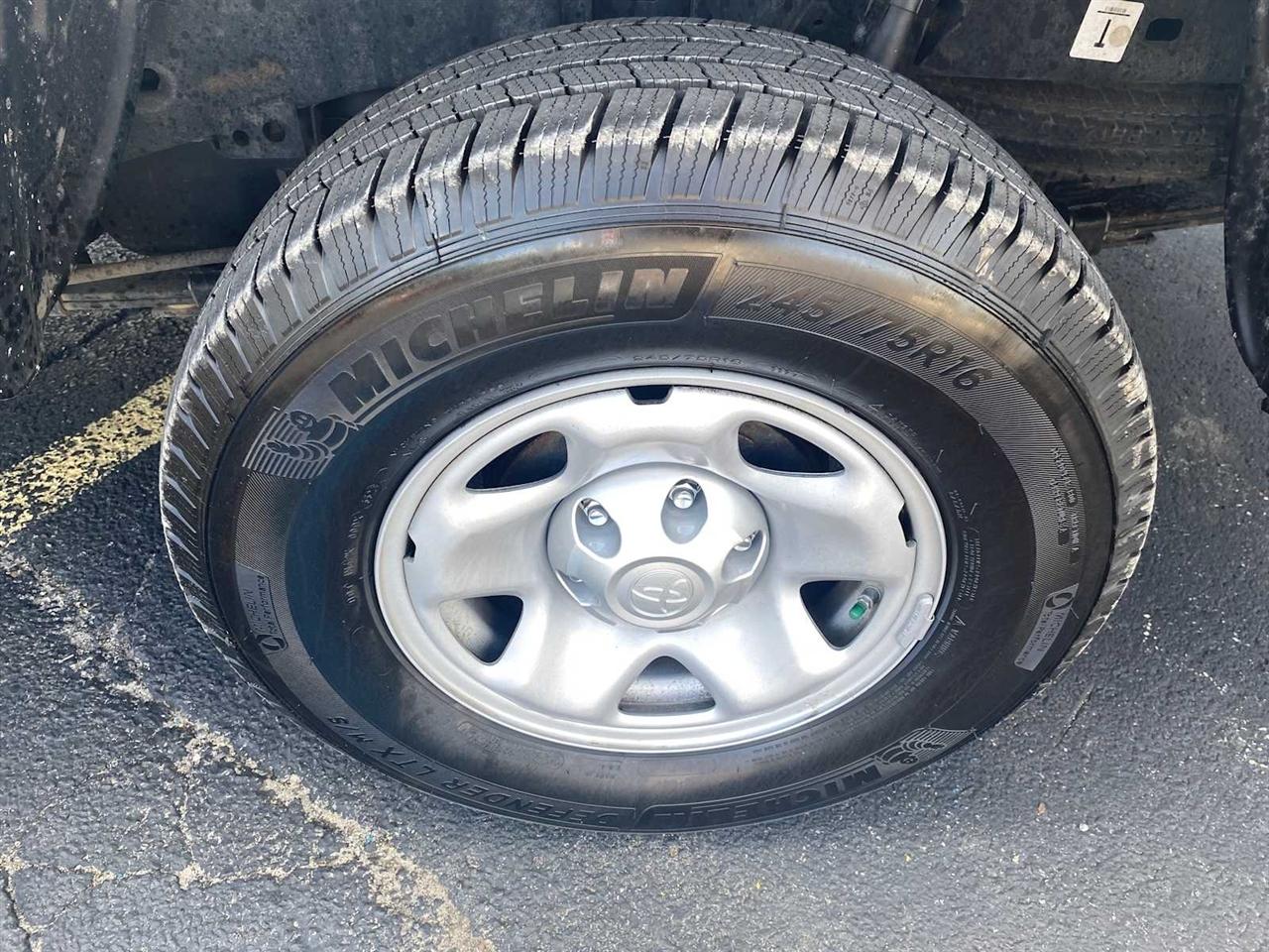 Toyota Tacoma SR5 Access Cab I4 6AT 2WD 2018