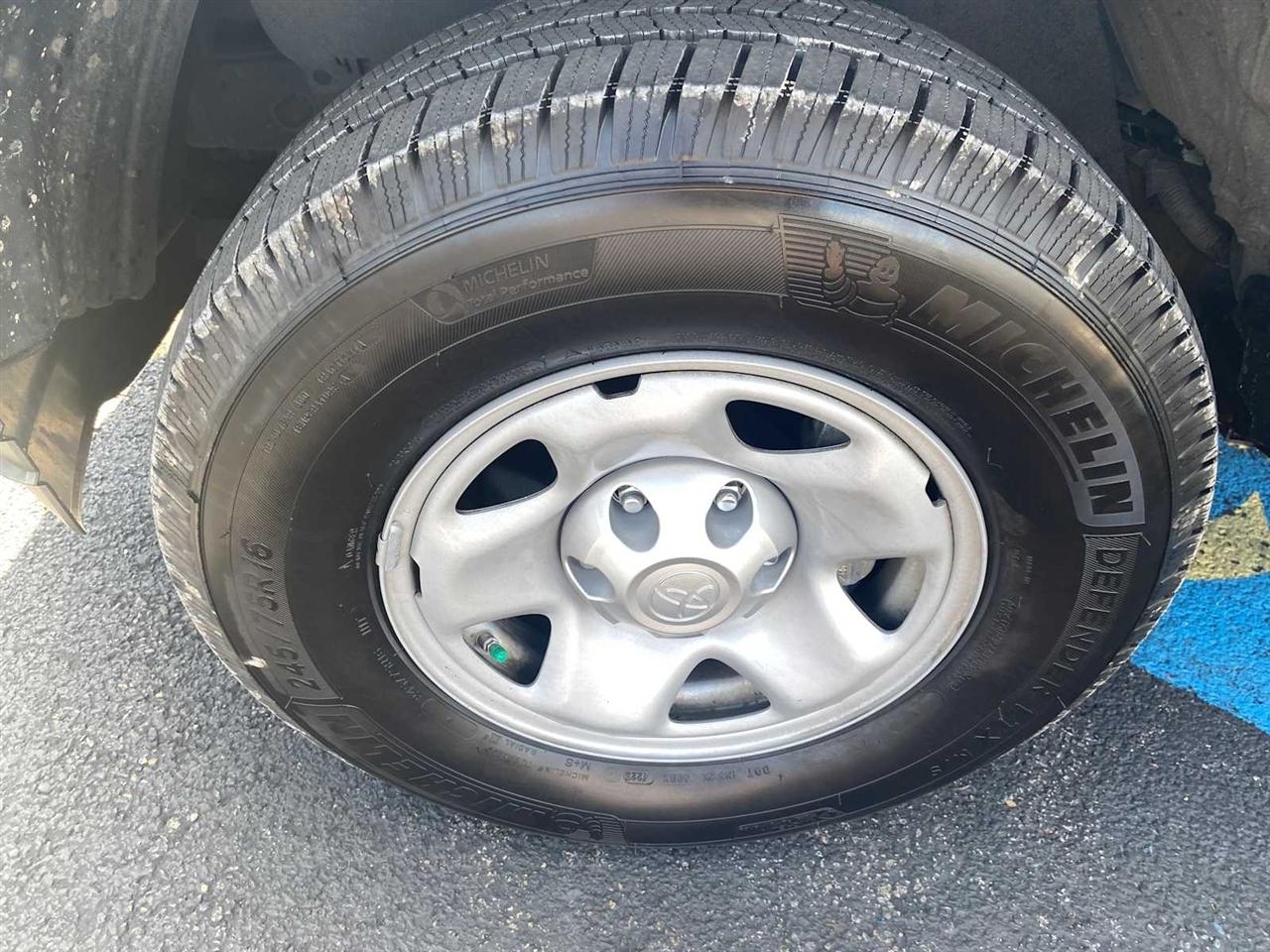 Toyota Tacoma SR5 Access Cab I4 6AT 2WD 2018