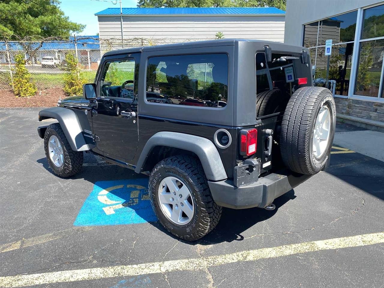 Jeep Wrangler Sport 4WD 2013