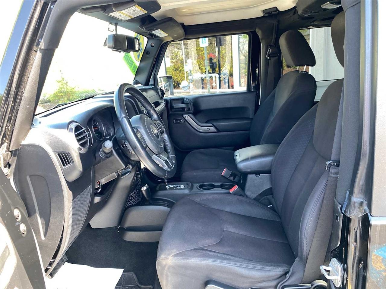 Jeep Wrangler Sport 4WD 2013
