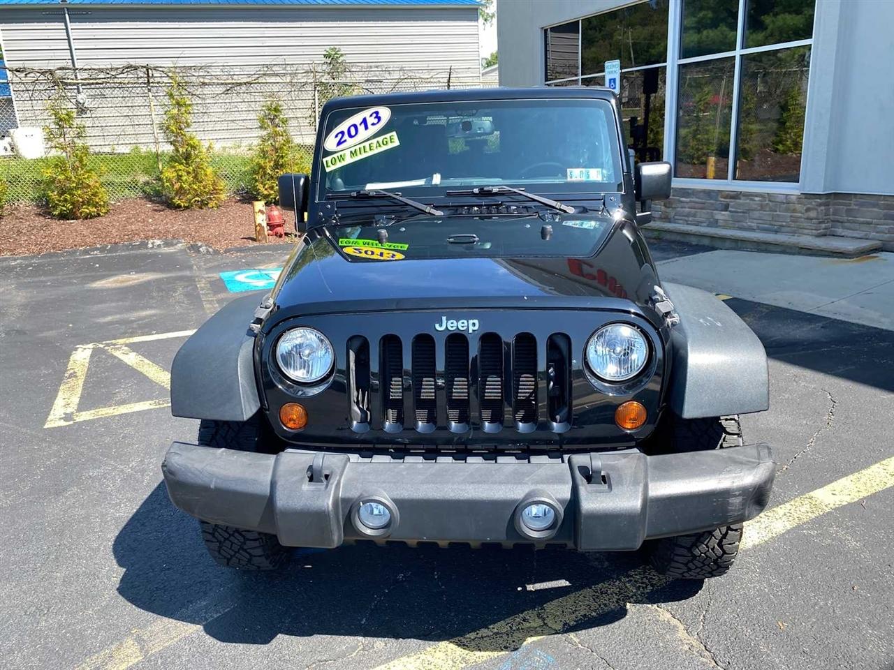 Jeep Wrangler Sport 4WD 2013