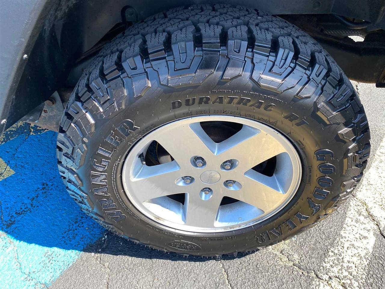 Jeep Wrangler Sport 4WD 2013