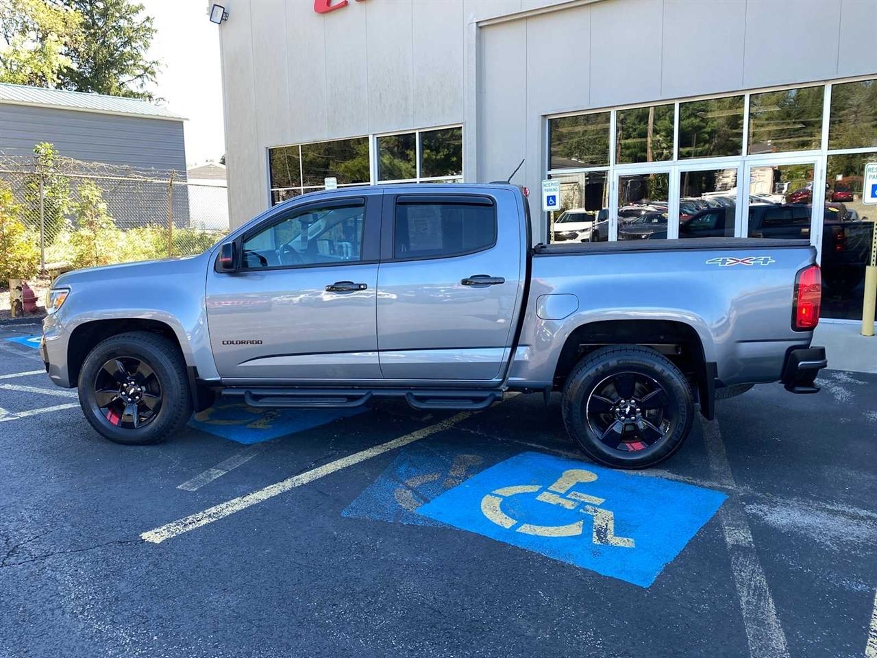 Chevrolet Colorado LT Crew Cab Long Box 4WD 2021