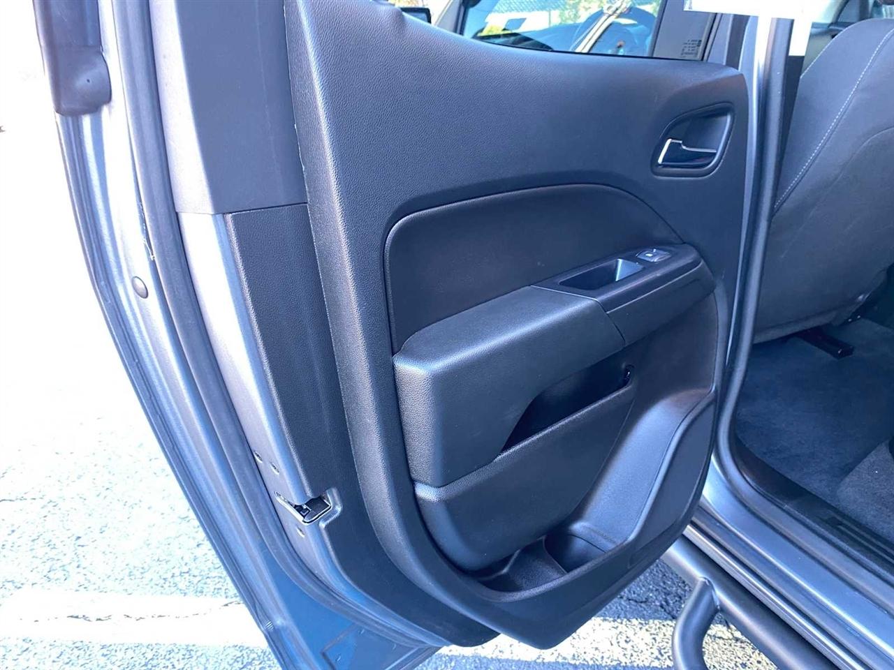 Chevrolet Colorado LT Crew Cab Long Box 4WD 2021
