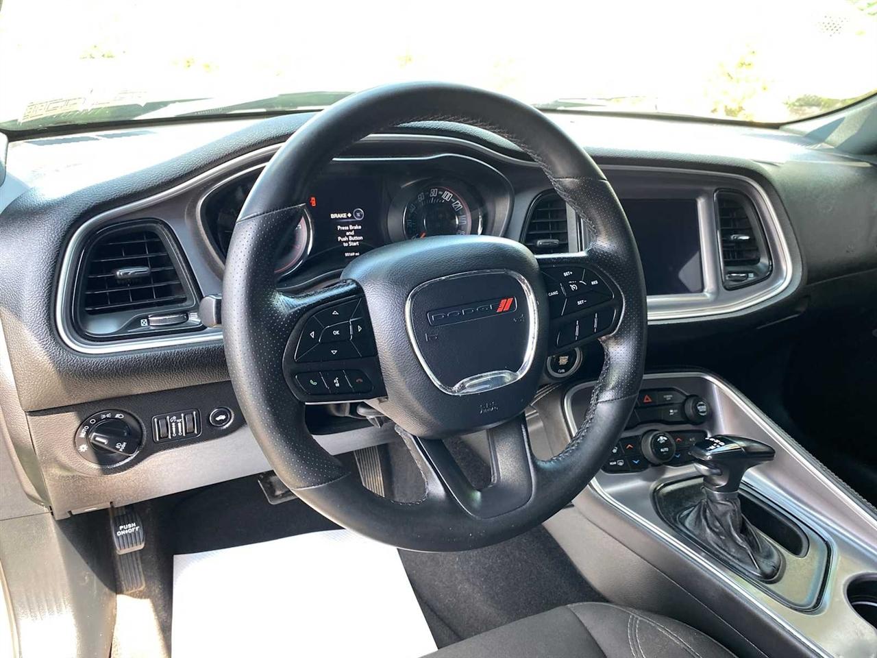 Dodge Challenger SXT 2020