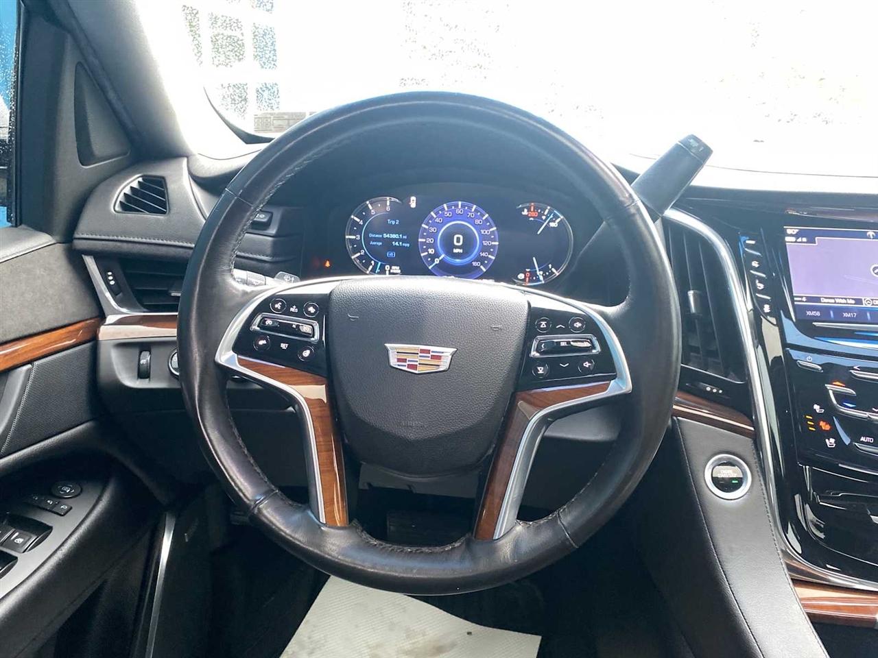 Cadillac Escalade Luxury 4WD 2017
