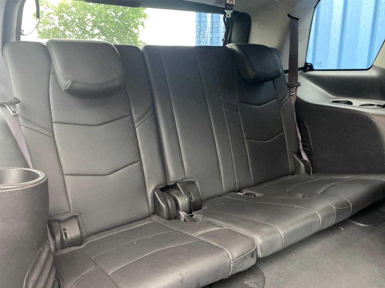 Cadillac Escalade Luxury 4WD 2017
