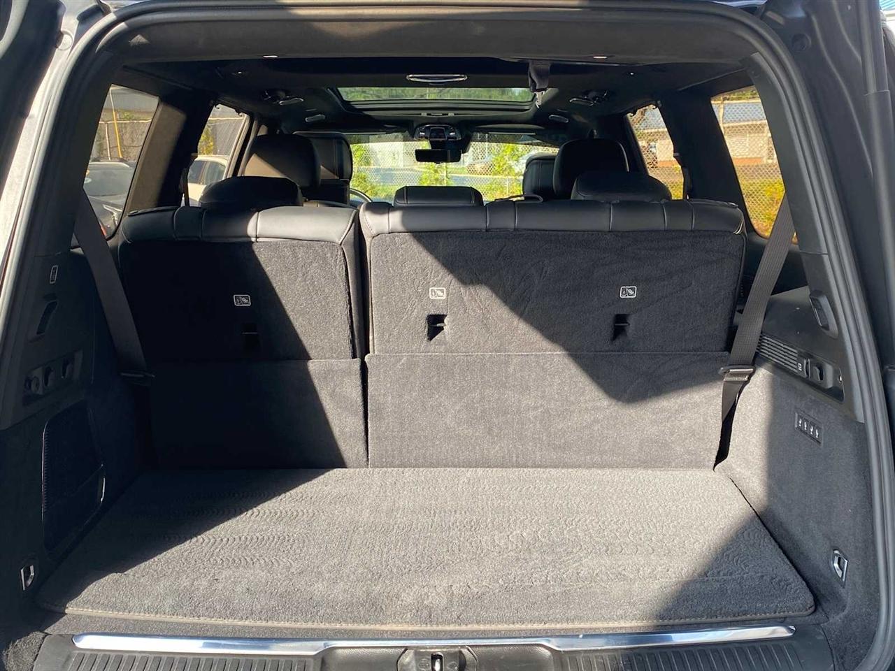 Jeep Grand Wagoneer Series III 4WD 2022
