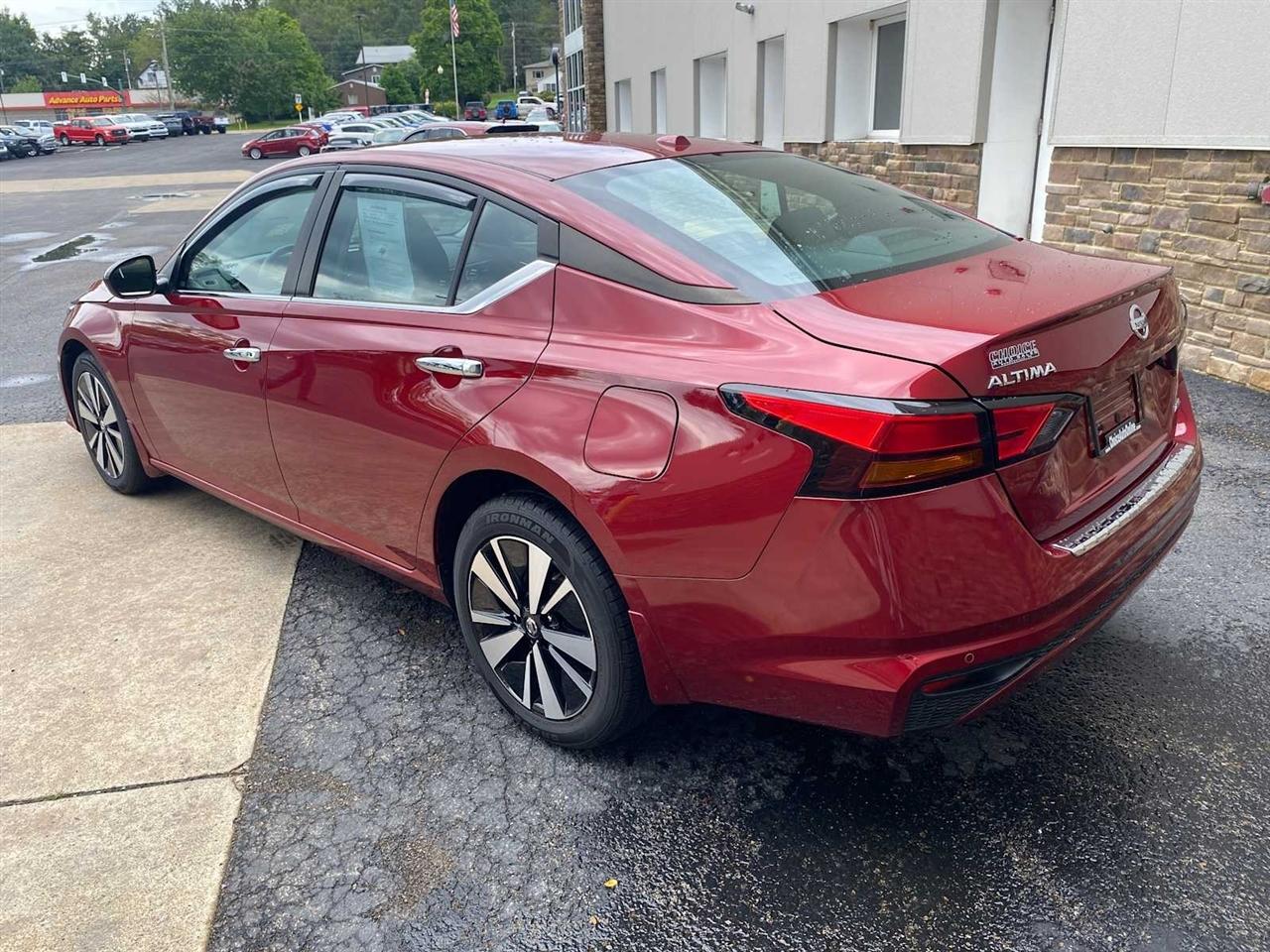 Nissan Altima 2.5 SV AWD 2021