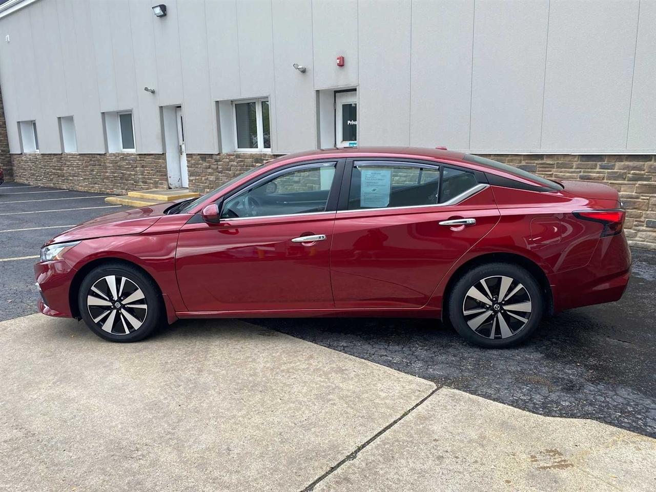 Nissan Altima 2.5 SV AWD 2021