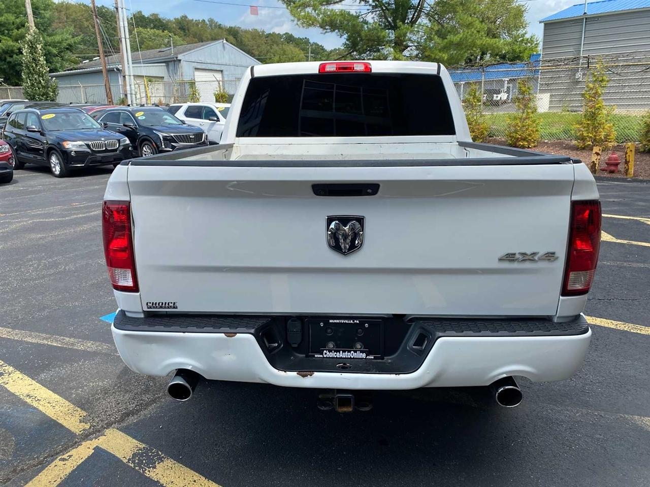 RAM 1500 Tradesman Crew Cab SWB 4WD 2016