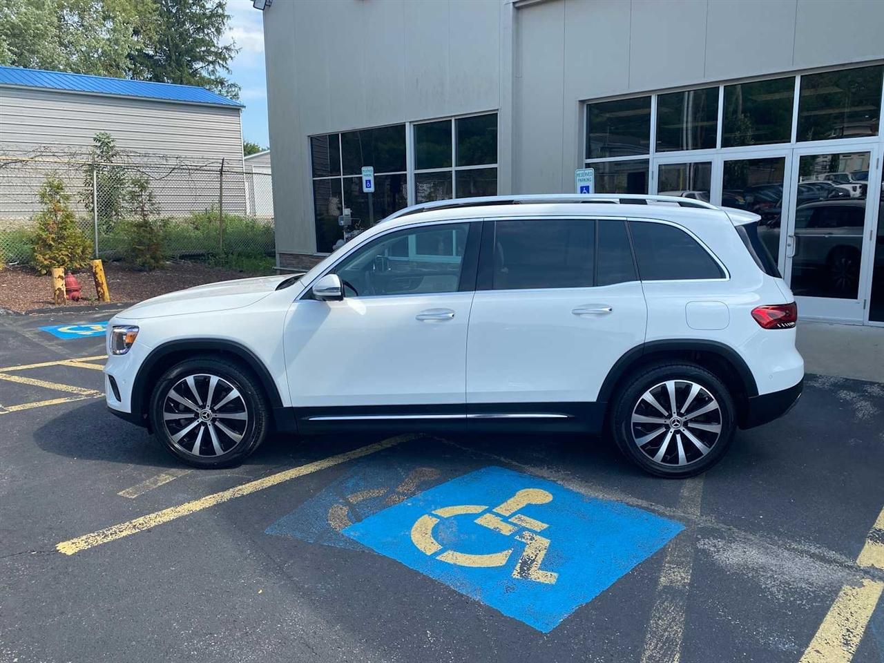 Mercedes-Benz GLB-Class GLB 250 4MATIC 2021