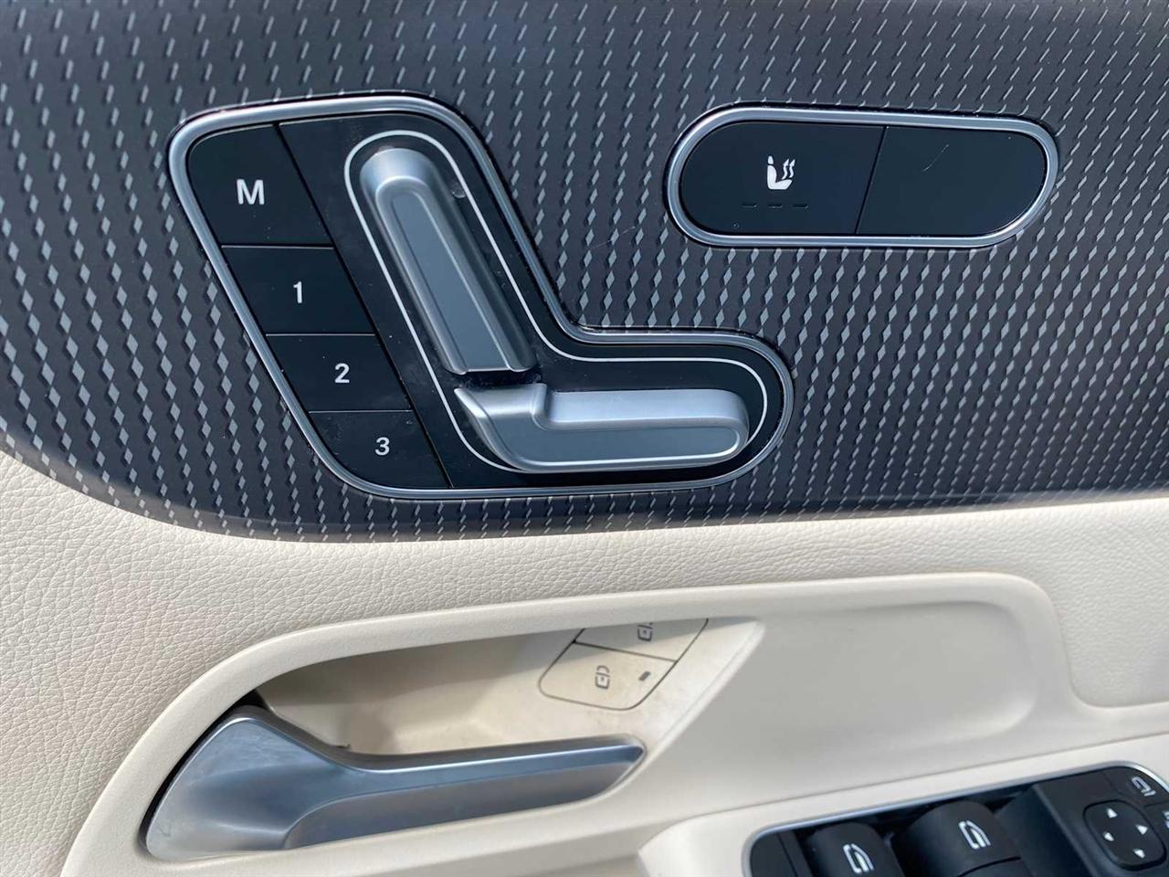 Mercedes-Benz GLB-Class GLB 250 4MATIC 2021