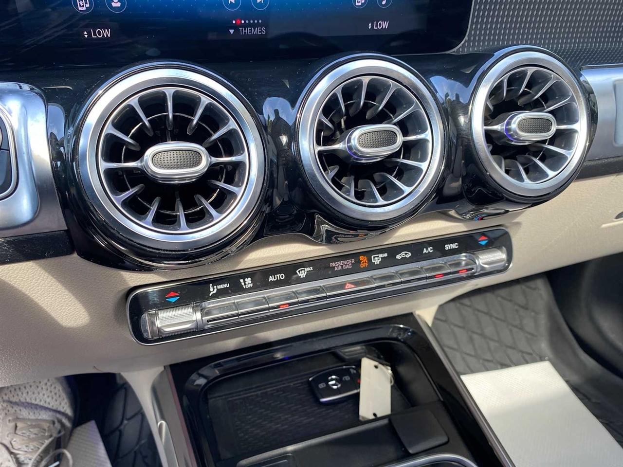 Mercedes-Benz GLB-Class GLB 250 4MATIC 2021