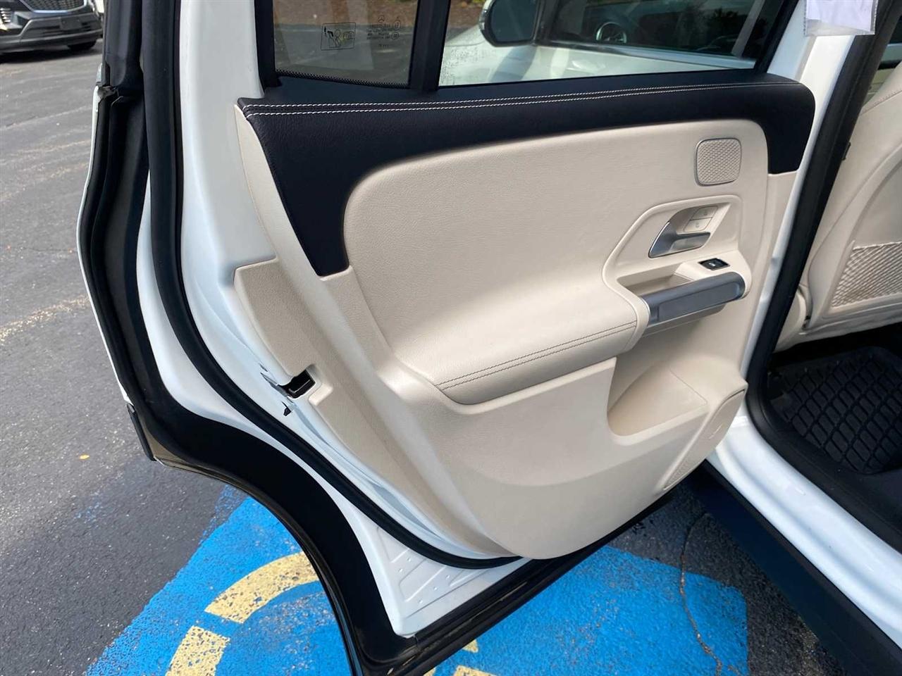 Mercedes-Benz GLB-Class GLB 250 4MATIC 2021