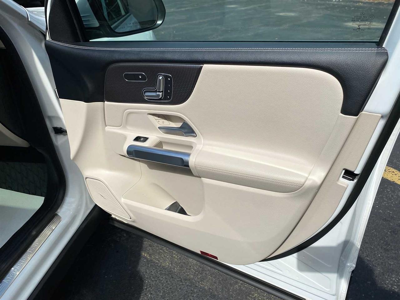 Mercedes-Benz GLB-Class GLB 250 4MATIC 2021