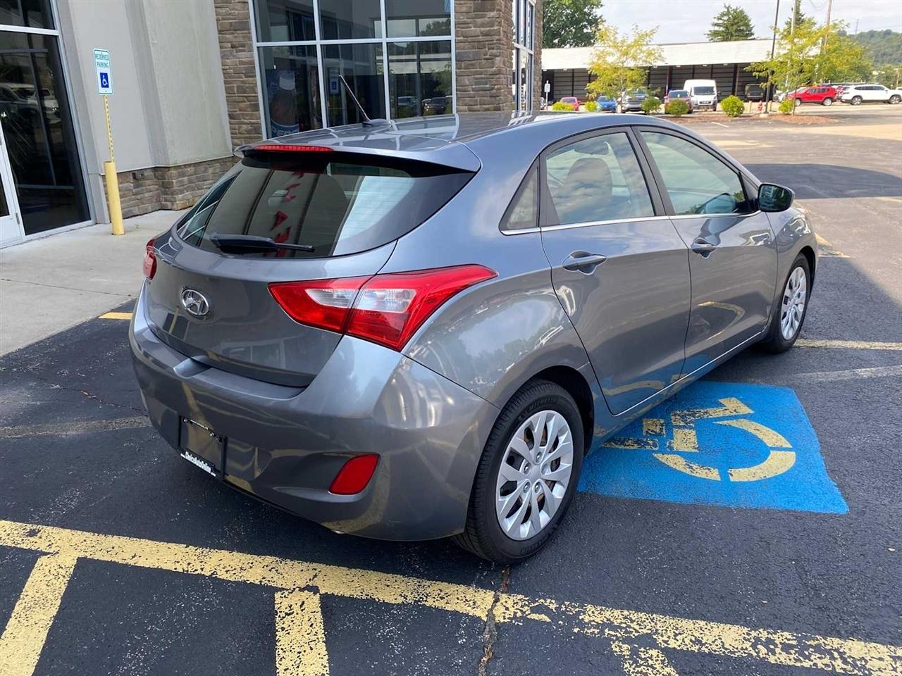 Hyundai Elantra GT A/T 2016