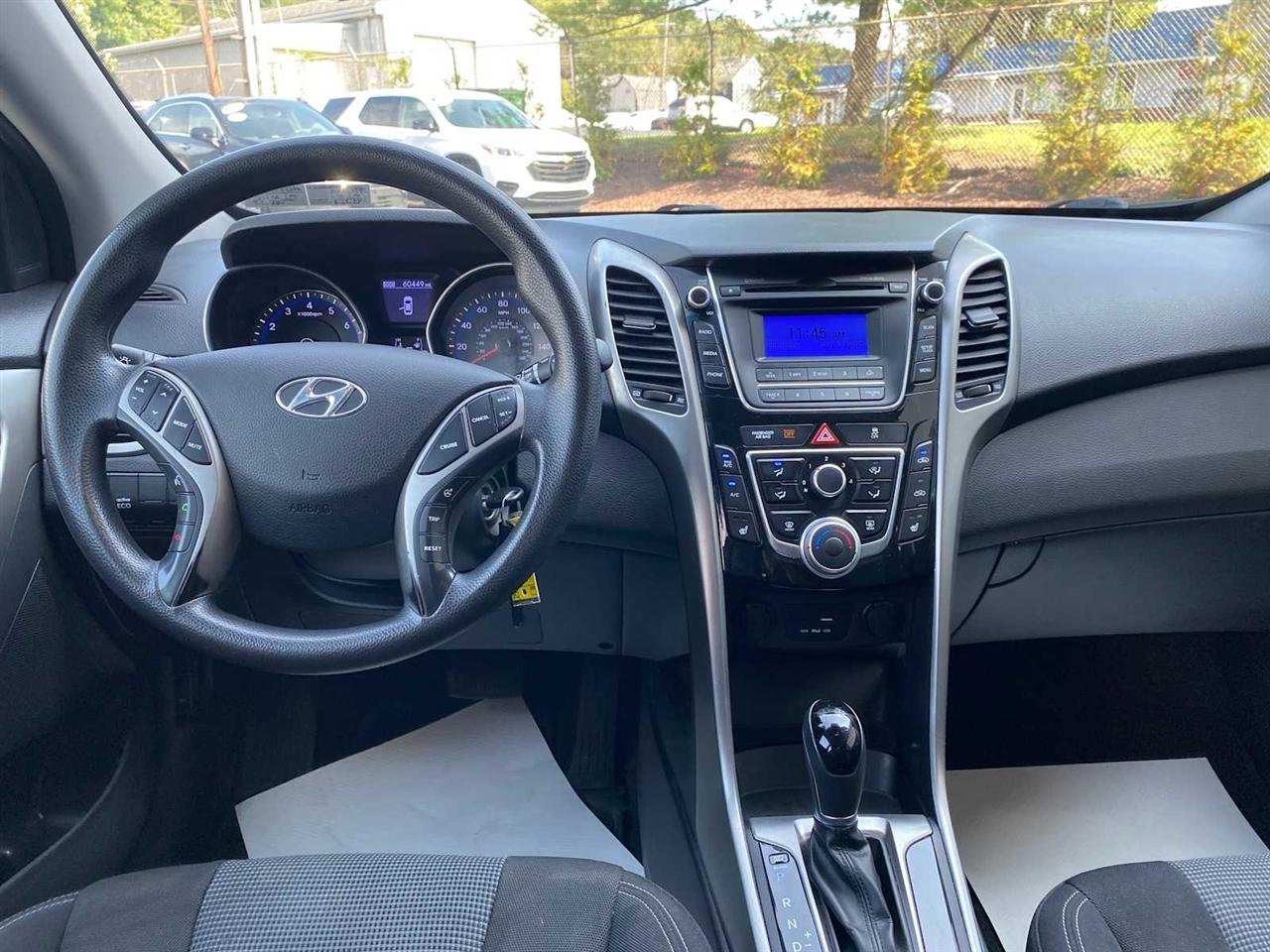 Hyundai Elantra GT A/T 2016