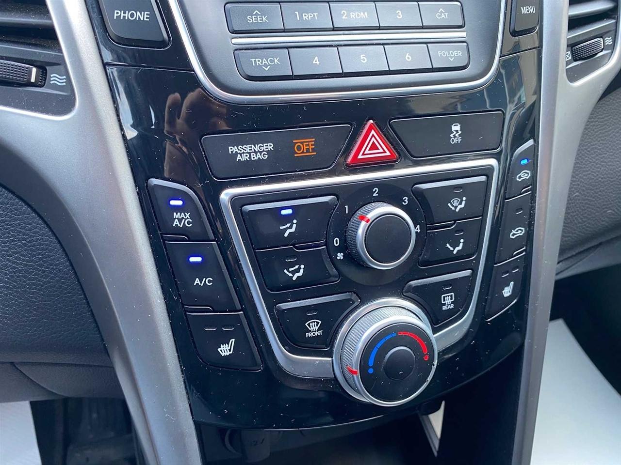 Hyundai Elantra GT A/T 2016