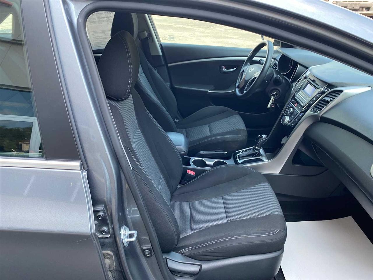 Hyundai Elantra GT A/T 2016