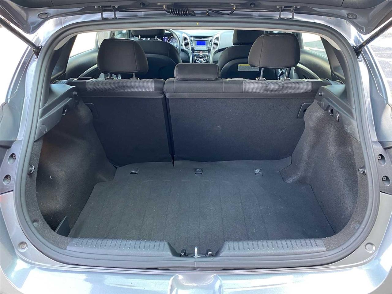 Hyundai Elantra GT A/T 2016
