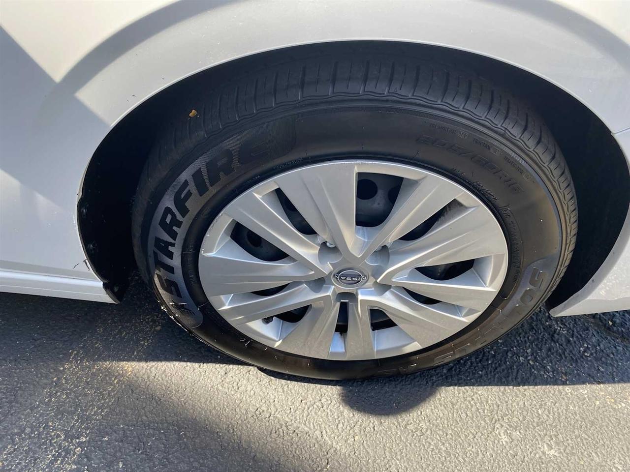 Nissan Sentra S 2024